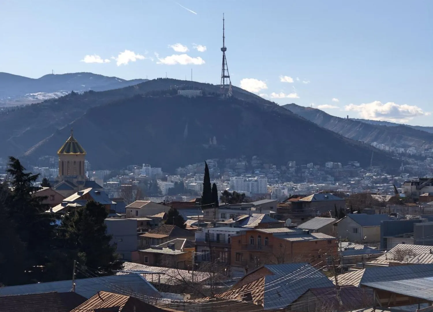 Niabi 3Bdr Mansard With City View 트빌리시