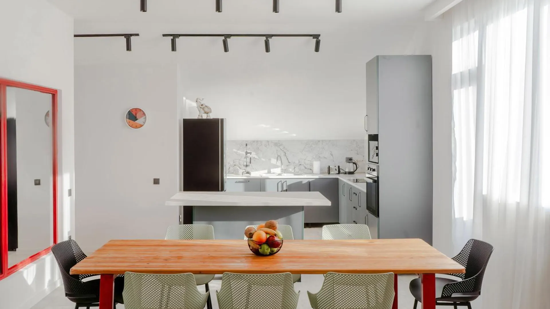 Niabi 3Bdr Mansard With City View 트빌리시