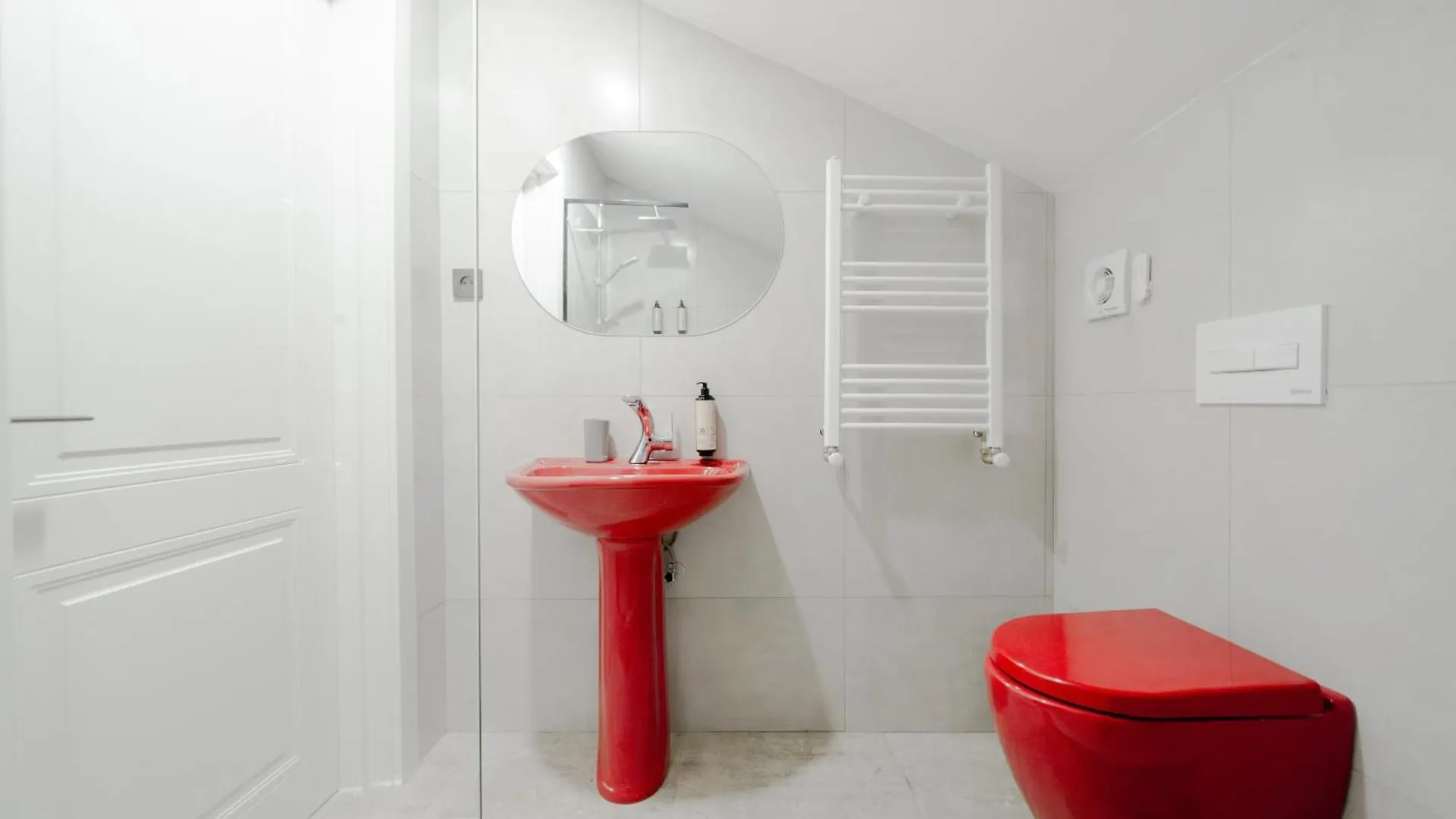 Niabi 3Bdr Mansard With City View Tiflis Apartamento