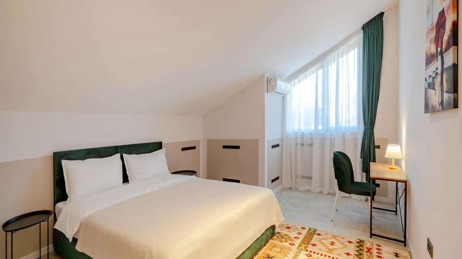 Apartamento Niabi 3Bdr Mansard With City View Tiflis Georgia